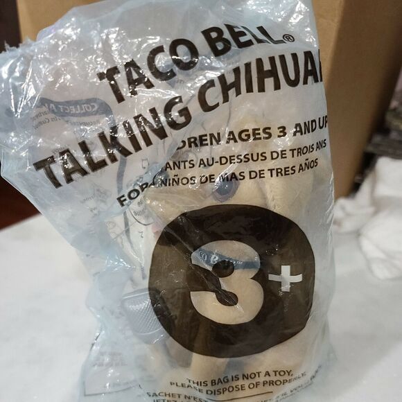 Taco Bell Talking Chihuahua Dog Singing "Chances are.” With Microphone not work - Picture 1 of 3
